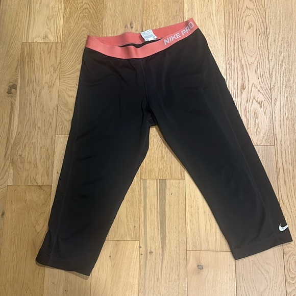 Nike Pants - Nike Pro Leggings